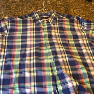 Short sleeve casual shirt